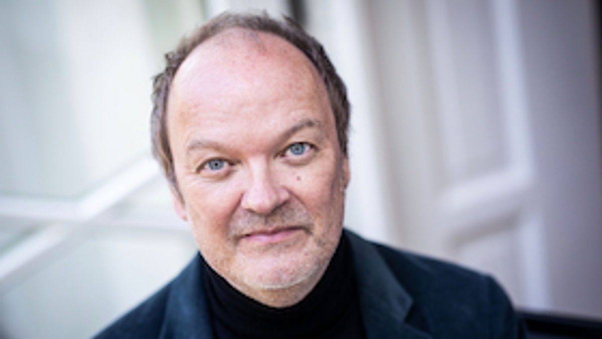Jens Wawrczeck liest »Die Vögel«