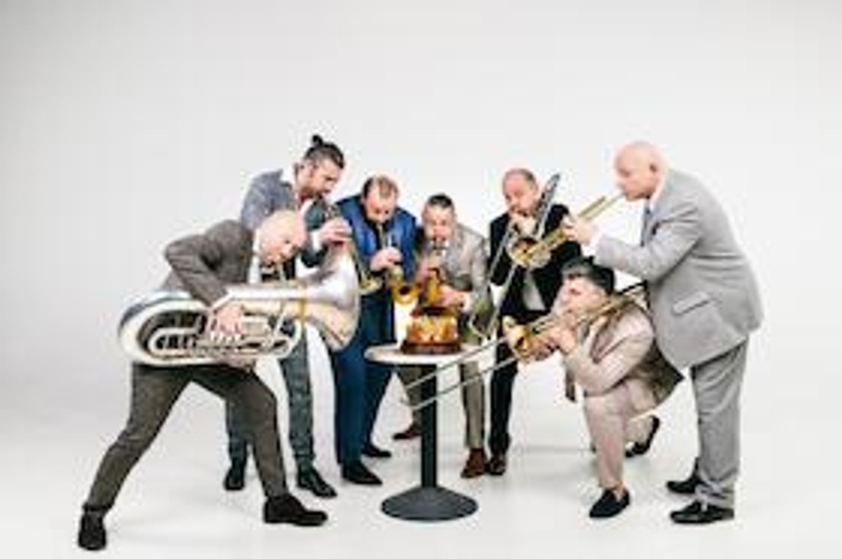 MNOZIL BRASS - JUBELEI