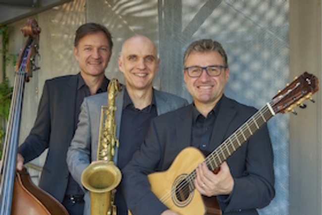 Golden Notes Play The Beatles