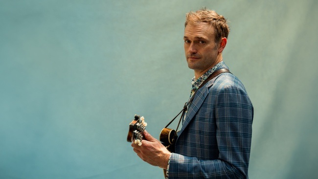 CHRIS THILE