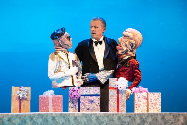 Dr. Fischer aus Genf oder Die Bomben-Party