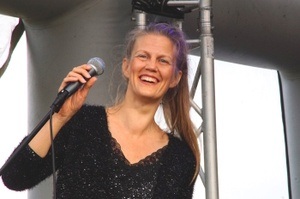 Lieder zur Gitarre mit Angela Mahr