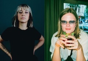 Laura und Jo reden von der Liebe
