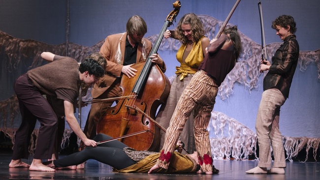 Funkelkonzert L / What on Earth!