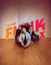 Tanz in den Mai mit Velvet Funk X