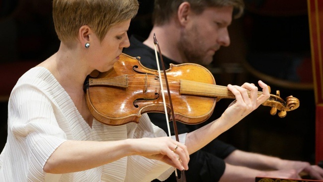ISABELLE FAUST & KRISTIAN BEZUIDENHOUT
