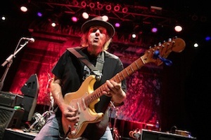 WALTER TROUT (USA)