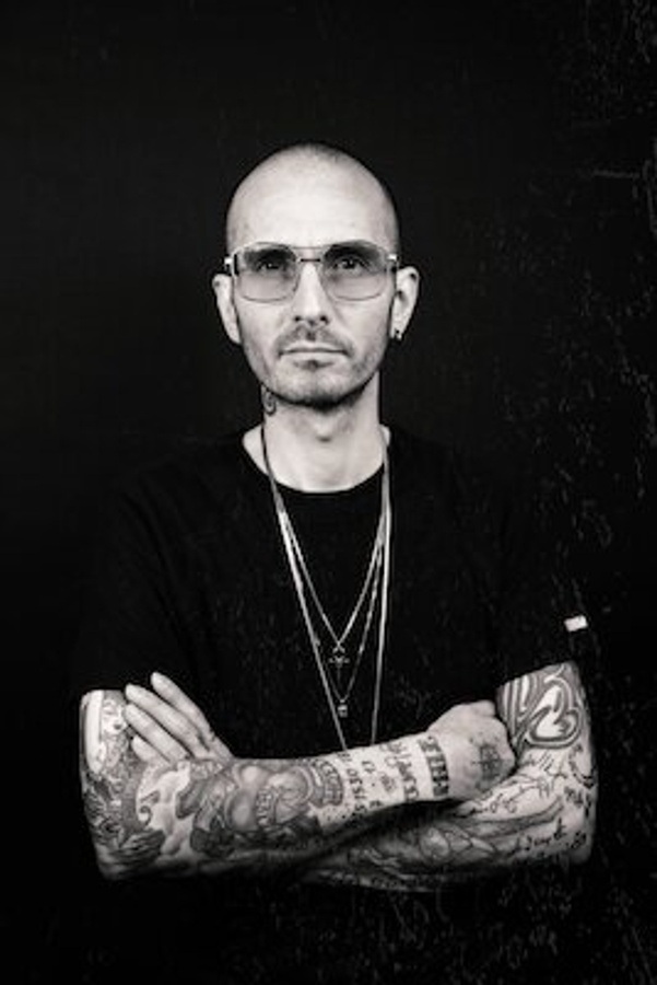 Dr. Mark Benecke