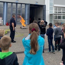 Stars for Kids: Wasser marsch bei der Feuerwehr