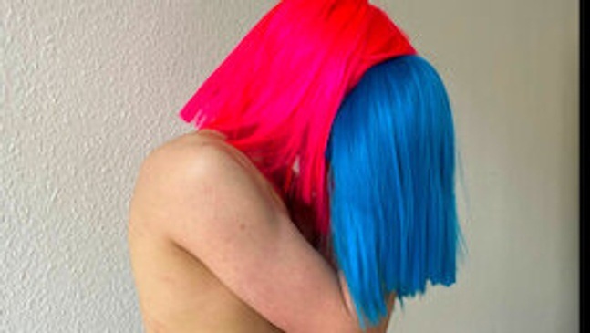 Bear it Wear it - ein poetisch wildes Haarcabaret