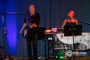 Tanz in den Mai mit der Tanzband "DanceHour"