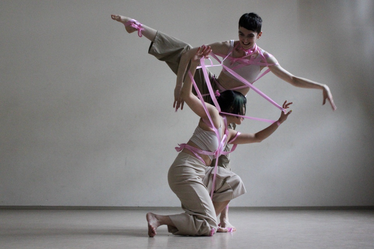 neworks - „We hate pink!“