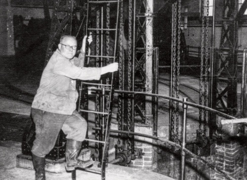 Führung durch das historische Klärwerk mit Oli