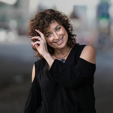 Isabel Varell "Die guten alten Zeiten sind jetzt"