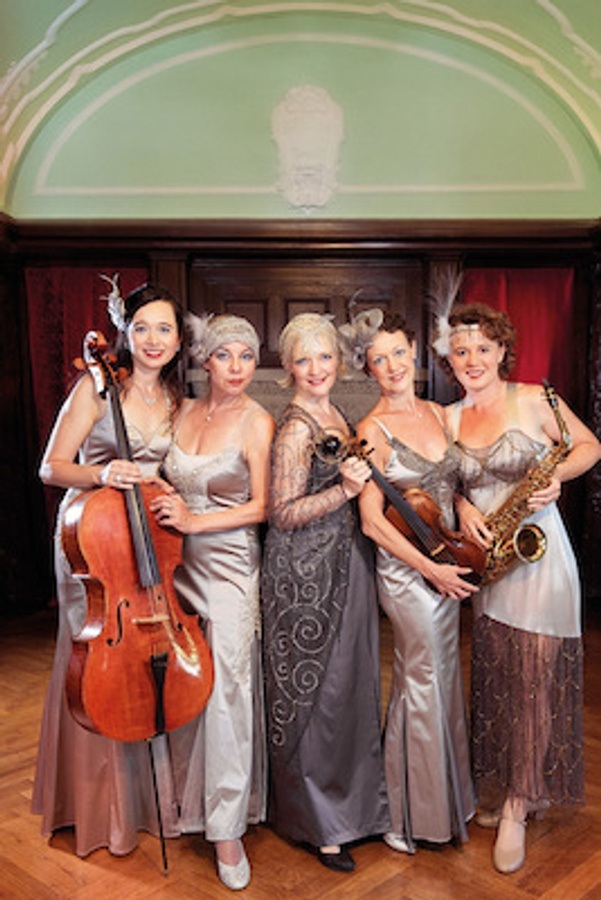 Dresdner Salon-Damen
