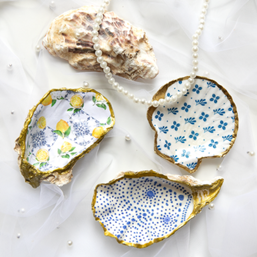 Titelbild der Veranstaltung The Art of Oyster Painting & Decoupage