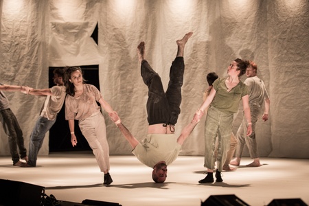 BELLO! mit Live Übersetzung in deutsche Gebärdensprache