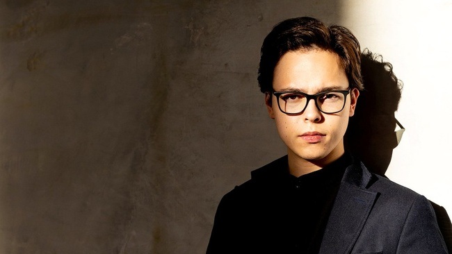 Hong Kong Philharmonic Orchestra / Martin Helmchen / Tarmo Peltokoski