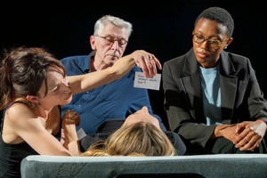 und im Blau zu verschwinden