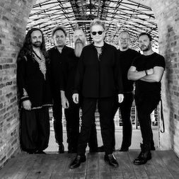 ANNE CLARK & BAND