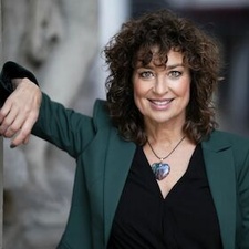 Isabel Varell