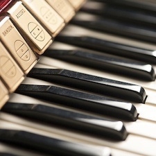 Uptown Classics /4 – Viva Voce