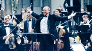 Beethoven: 9. Sinfonie – Iván Fischer & Budapest Festival Orchestra | Ode an die Freude mit einem Chor aus über 25 europäischen Nationen