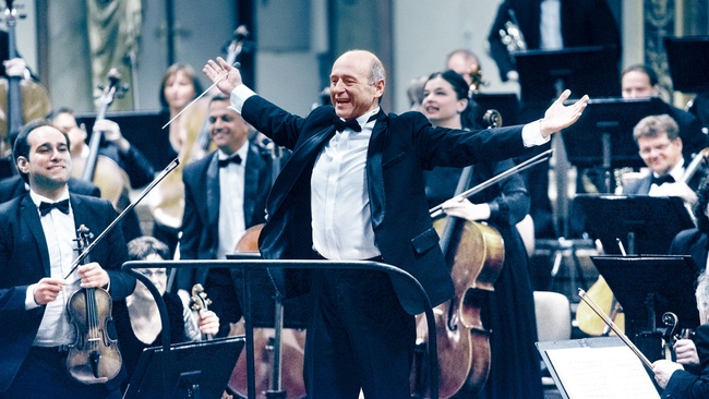 Beethoven: 9. Sinfonie – Iván Fischer & Budapest Festival Orchestra | Ode an die Freude mit einem Chor aus über 25 europäischen Nationen