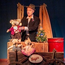 Figurentheater in der CD-Kaserne: Die drei kleinen Schweinchen und der Wolf Weihnachtsfassung