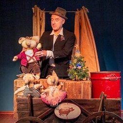 Figurentheater in der CD-Kaserne: Die drei kleinen Schweinchen und der Wolf Weihnachtsfassung