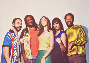 LAKE STREET DIVE