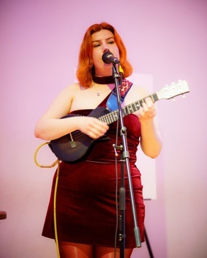 Mimi Mitina
