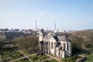 "Ernstes und Heiteres von verschiedenen Saiten"