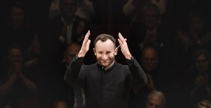 Berliner Philharmoniker - Kirill Petrenko dirigiert Beethoven, Tschaikowsky und Strawinsky