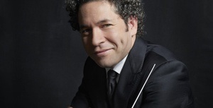 Berliner Philharmoniker: Gustavo Dudamel dirigiert Mahlers Siebte