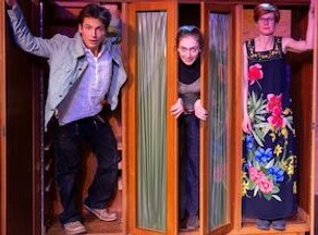 Theater: Eve und der zerbrochne Krug