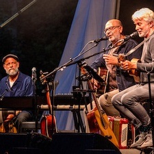 SCHMIDBAUER & KÄLBERER laden ein: Hannes Ringlstetter