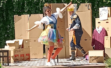 Das kleine weiße Pony