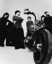 COURTING - Abgesagt -