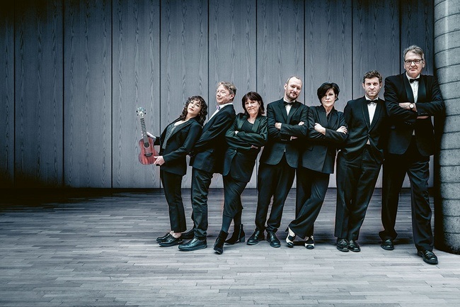 The Ukulele Orchestra of Great Britain | Auf der Ukulele durch alle Musikstile