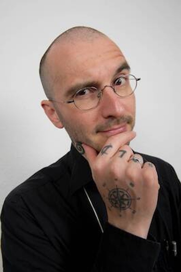 Dr. Mark Benecke