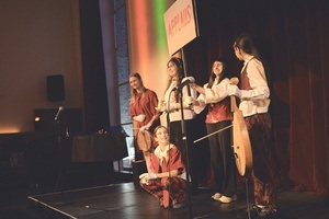 CLOWNS –  Lachst du noch oder weinst du schon?