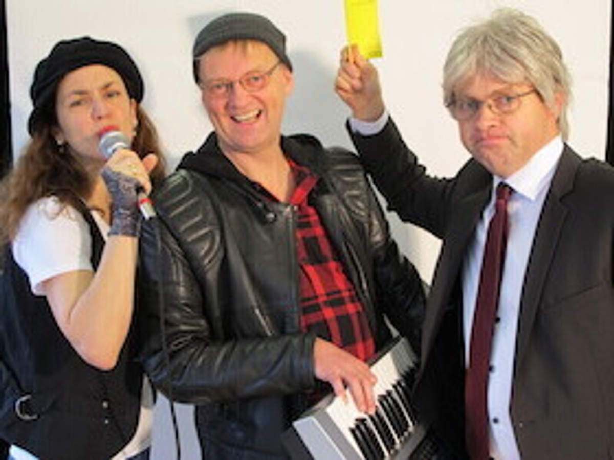FREISTIL Dinner-Krimi "Mord auf dem Klassentreffen" im Dattler/ Freiburg