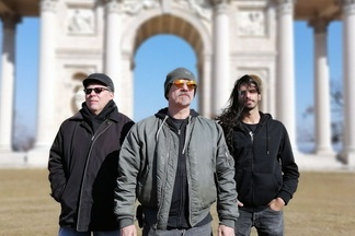 SCHIRENC PLAY PUNGENT STENCH