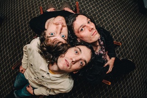 MOTHER´S CAKE & THE TAZERS
Support: THE TAZERS