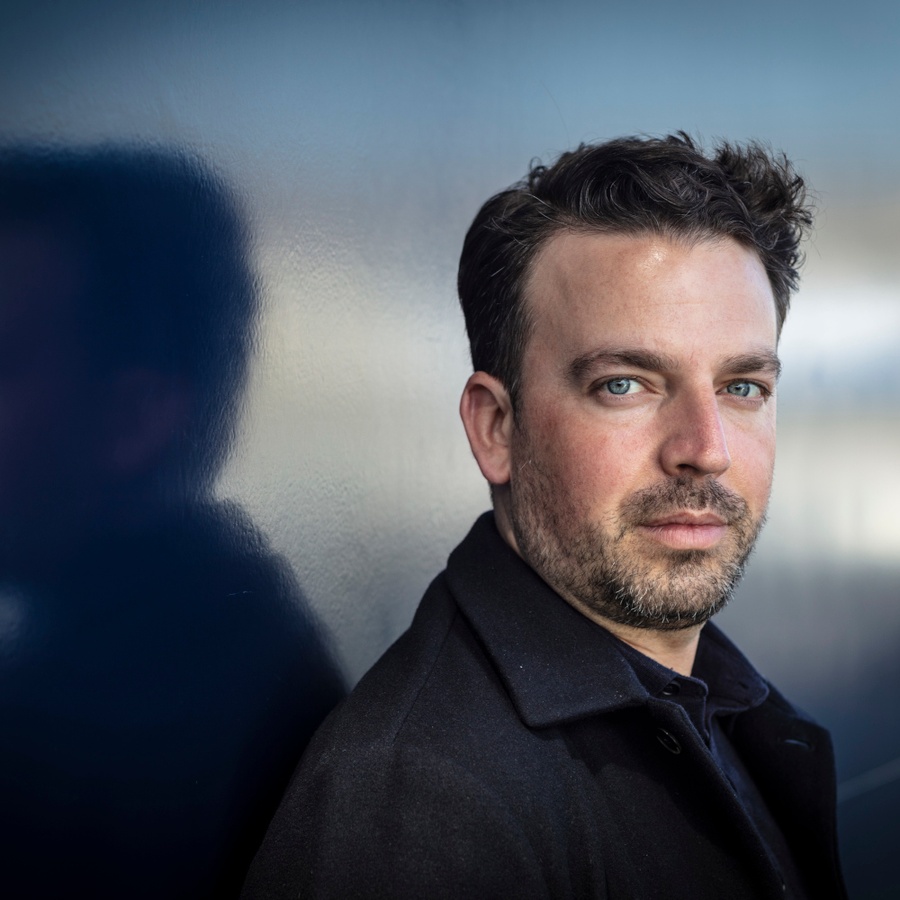 James Gaffigan dirigiert Korngold, Williams und Prokofjew
