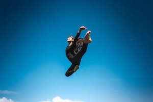 ganz leicht. Eine Aufführung.