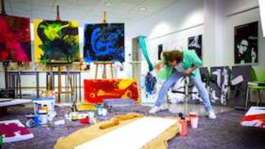 UNIVERSUM ORS & THOMAS MAUTNER HIPP