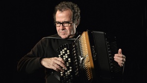 New Viaggio Trio feat. Joey Baron