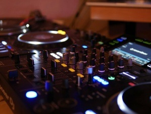 Fete de la Musique various Dj's